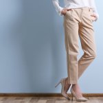 Celana panjang adalah pilihan praktis bagi para pria maupun wanita. Selain memudahkan gerak, celana panjang juga tetap bisa dipakai dalam berbagai acara berbeda. Pingin tahu pilihan rekomendasi celana dari BP-Guide?