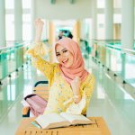 Hijab instan banyak jadi pilihan untuk yang ogah ribet dengan penampilan. Yuk, cek cara memilih hijab instan yang tepat! Jangan lupa cek juga rekomendasi produknya dari kami!