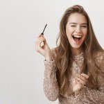 Bila Anda ingin tampil menarik, salah satu yang bisa Anda pertimbangkan adalah memakai maskara untuk memperindah mata. Nah, berikut ini ada beberapa tips dan rekomendasi produk dari BP-Guide untuk Anda pertimbangkan. Simak, yah.