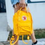 Traveling seakan sudah menjadi kegiatan relaksasi bagi banyak anak muda. Mereka yang senang mengeksplorasi keindahan tempat baru dan menjelajahi tempat-tempat unik pasti tidak pernah sabar untuk memulai petualangannya lagi. Nah, kamu bisa menikmati traveling tanpa ribet dengan menggunakan tas Kanken yang hits dan trendi banget, nih. Yuk, langsung cek deh!