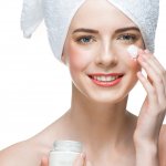 Don't skip your moisturizer just because your skin is oily. Oily skin might be a cry for extra moisturization. Do not forego your moisturizer but it should be oil-free and not feel heavy. Here is a selection of 10 best face creams for oily skin devoid of everything that is harmful to your oily skin. 