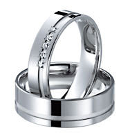ブランド結婚指輪（マリッジリング）のプレゼント(彼女)