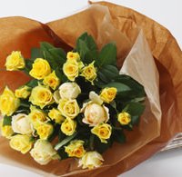 黄 (バラ) 花の還暦祝いプレゼント
