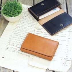 名刺入れ（5000円程度）