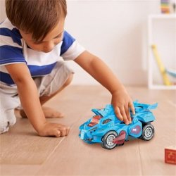 動く車のおもちゃ