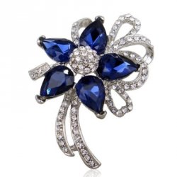 スワロフスキー ブローチ