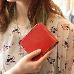 ３０代 女性への革二つ折り財布 レディース 人気プレゼントランキング21 ベストプレゼント