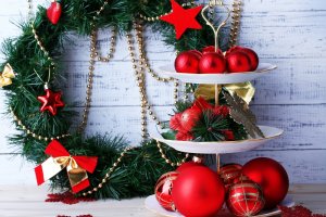 クリスマスに人気のおしゃれな飾りランキング2024！ツリーやリースなどおすすめをご紹介