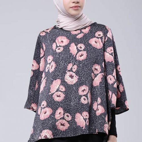 9 Pilihan Baju Muslim Motif Bunga yang Cantik dan Modis