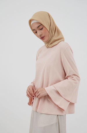 Tak Perlu Risau Bertubuh Pendek 8 Rekomendasi Baju Muslim Ini Bisa Membuat Penampilanmu Tampak Serasi Dan Trendi