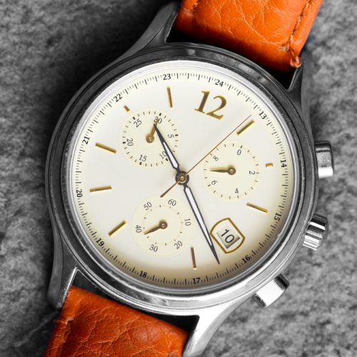 Mau Keren? Ini Nih 10 Rekomendasi Jam Tangan Wanita Kulit dan Cara Merawatnya