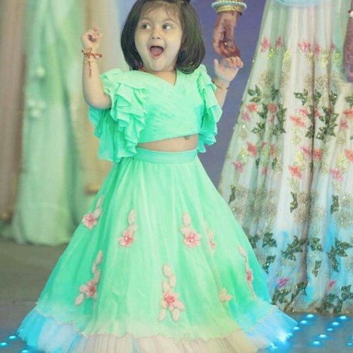 Top 153+ wedding little girl lehenga