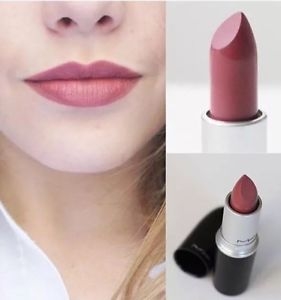 10 Merek Lipstik Tahan Lama Yang Bikin Kamu Cantik Seharian