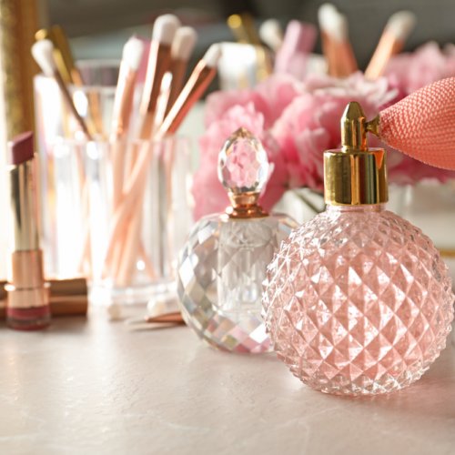 10 Rekomendasi Parfum Bandung Best Seller Paling Diminati Para