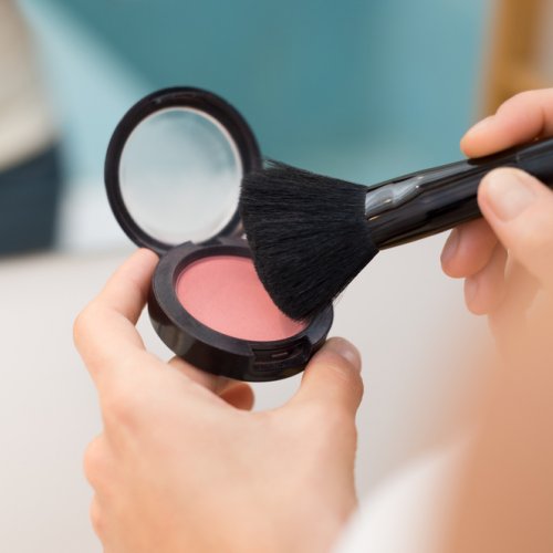 5 Tips Makeup Untuk Anak Sekolahan Agar Wajah Tampak Segar