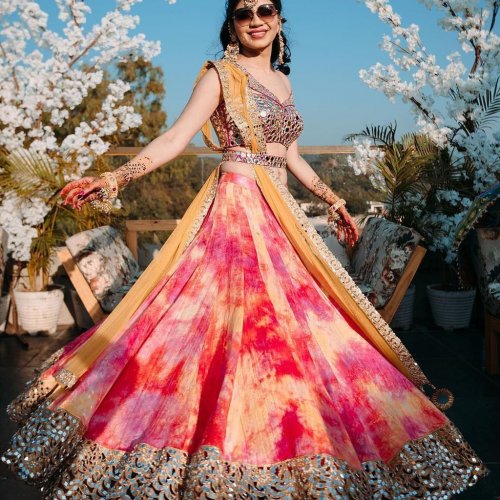 Gold Organza Lehenga Choli Dupatta with Worked Belt – Nitika Gujral