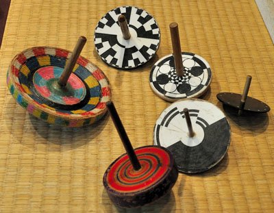 Tak Hanya Makanan 12 Mainan Jepang Tradisional Ini Juga Bisa Dibawa Pulang Sebagai Oleh Oleh Unik
