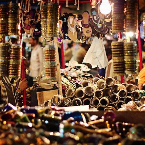 हैदराबाद की बेगम बाजार से ये 10 खास चीजें खरीदिए जो आपको जरूर पसंद  आएंगी।हैदराबाद मोती की खरीदारी (2020)