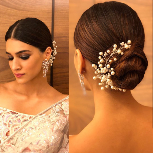 Bun Hairstyle With Saree - Threads - WeRIndia | Indian hairstyles, Bridal  hairstyle indian wedding, Indian wedding hairstyles