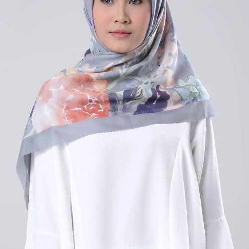 Bikin Kamu Tampil Anggun Dengan 9 Rekomendasi Jilbab Motif Bunga Dan Tips Padu Padannya Ala Selebriti Dan Selebgram