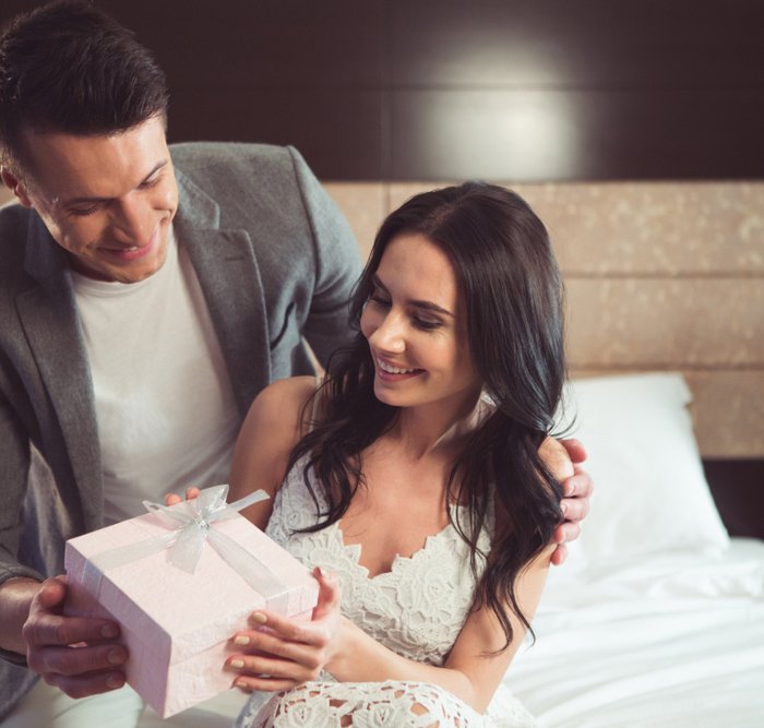 Turn the Heat Up on Your Wedding Night with Sweet, Sentimental and Sexy Gifts 10 Ideas for 1st Night Gift for Husband (2020) picture
