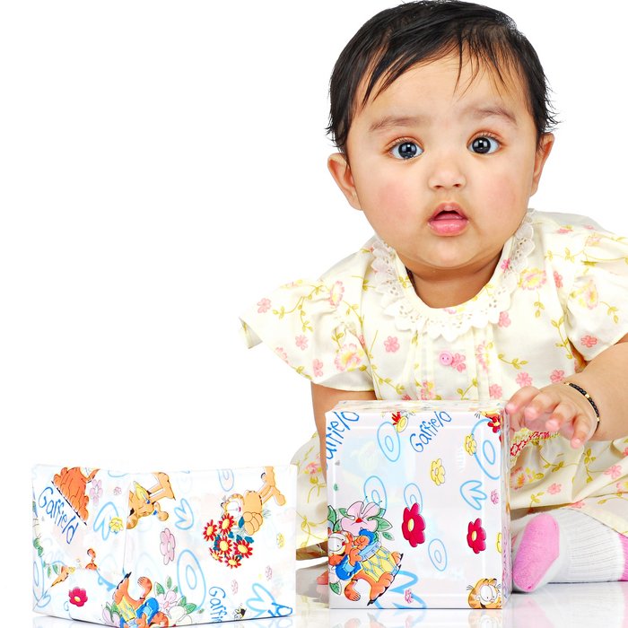 gold gift items for baby girl