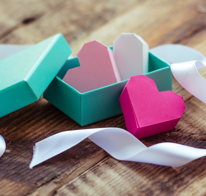 Featured image of post Paper Creative Homemade Gifts For Boyfriend / Instead of buying him another gift he inevitably won&#039;t use, try one of these creative diy gifts for dad.