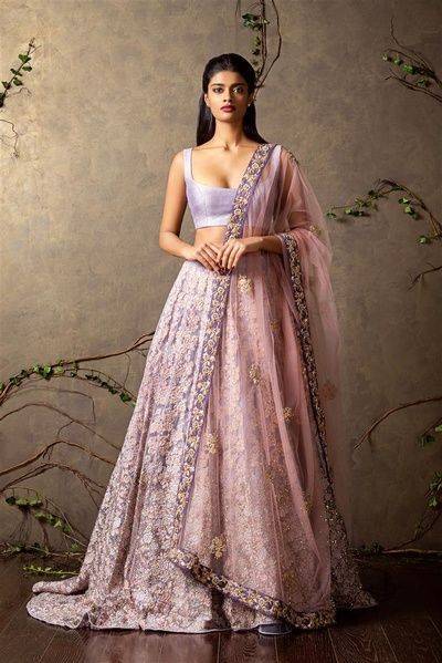 voonik lehenga gown