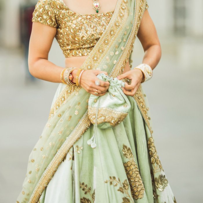 bridal lehengas under 2000