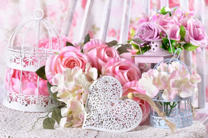 結婚祝いに人気の花ギフト12選！バルーンやフラワーボックスなどのおすすめプレゼントを紹介
