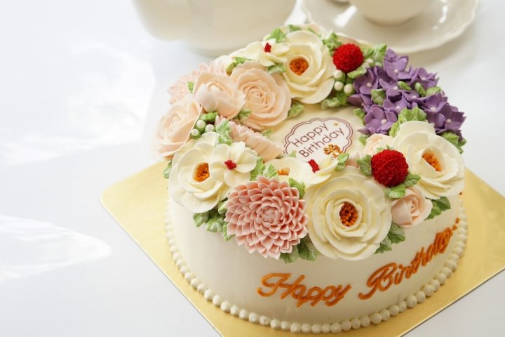 誕生日ケーキの通販・お取り寄せ2024！人気のデコレーションや可愛い子供向けもご紹介