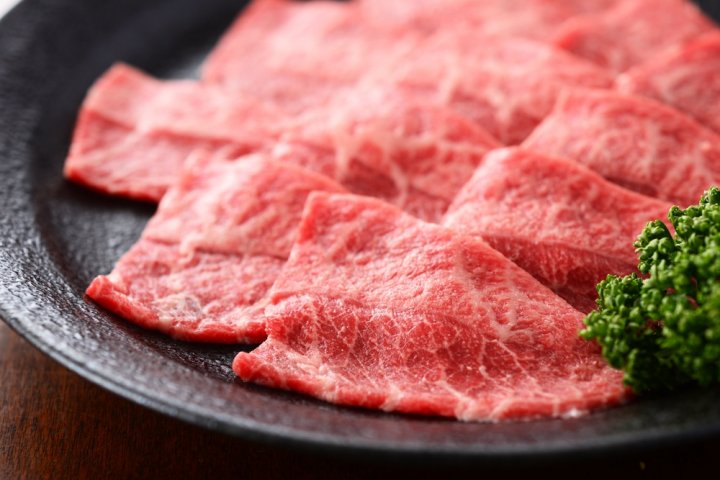 美味しい肉のカタログギフト！肉好きの方が喜ぶ5千円台から超豪華なギフトまでご紹介		