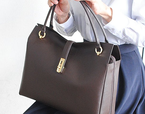 一生使える日本製のレディースバッグ 人気ブランドランキングTOP14！一生ものの黒バッグなどを厳選！