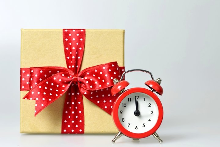 誕生日に喜ばれるブランド置き時計のプレゼント 人気ランキング2023！レムノスなどのおすすめを紹介