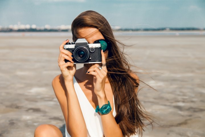 彼女が喜ぶこだわりのカメラ12選！インスタ映えする写真向きアイテムがプレゼントにおすすめ！