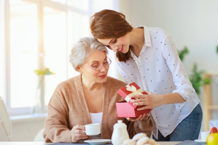 義母が喜ぶ誕生日プレゼント 人気ランキング70選！2023年最新おすすめアイテムを厳選！
