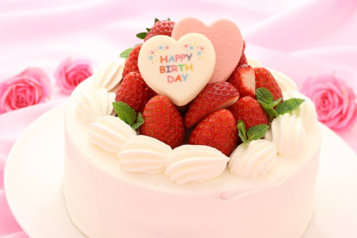 お取り寄せできるデコレーション誕生日ケーキ12選！いちごや生クリームが大人気！		