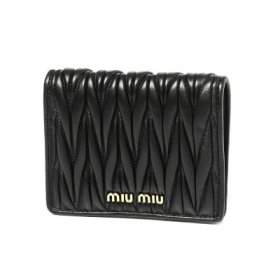 miumiu 二つ折り財布財布 - 財布
