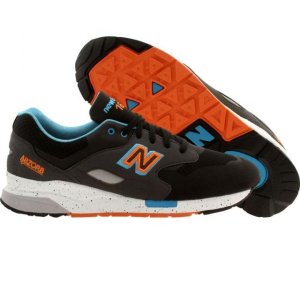ニューバランス（NEW BALANCE）