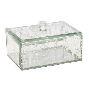 LAURA ASHLEY（ローラアシュレイ）