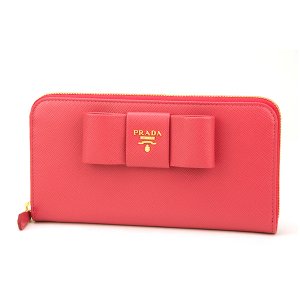 プラダ（PRADA） 財布