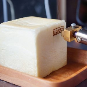 シュシュズベーカリー（Chou Chou's Bakery） 食パン