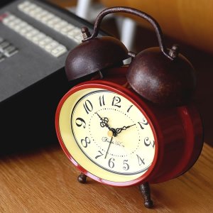 目覚まし時計