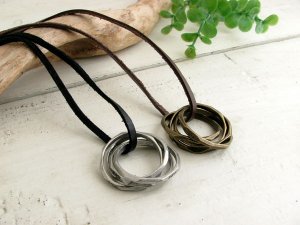 イーアクセ（e-acce） ネックレス