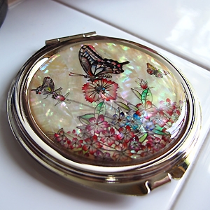 コンパクトミラー