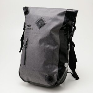 ピラルク（PIRARUCU） 防水リュック