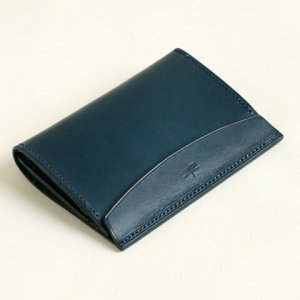 エムピウ（m＋） 革名刺入れ