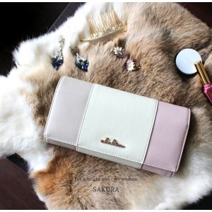 クレリア（Clelia） 長財布