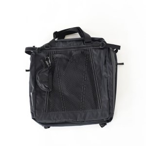 アンドワンダー（and wander） 防水トートバッグ