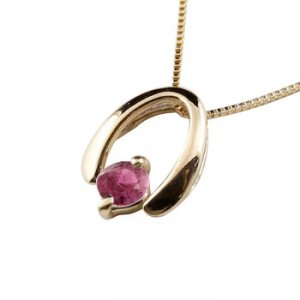 シエロブルー（Cielo blu） ルビーネックレス